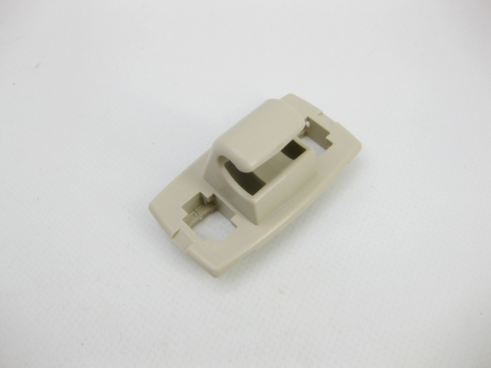 Mercedes-Benz  A1668100012 8T92 Засувка сонцезахисного козирка світло-бежева C-Class Coupe С205 C-Class W205 C-Class Estate S205 C-Class Cabrio A205 Одесса - изображение 1