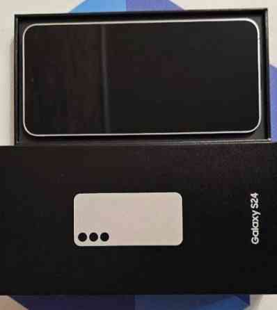Смартфон: Samsung Galaxy S24 8/256 Gb . Новый Киев