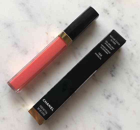 Увлажняющий блеск для губ Chanel Rouge Coco Gloss 166 Physical Славянск