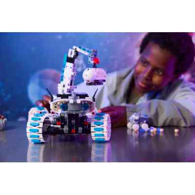Конструктор LEGO Technic Лунный ровер Lunar Outpost. Космический корабль (42211) Винница