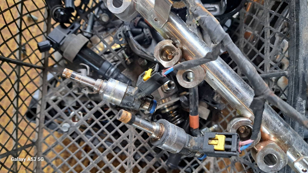 Форсунки з паливною рейкою для Hyundai Tucson 2016–2021 року Київ - фото 1