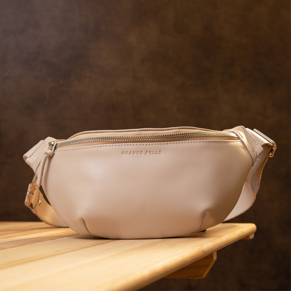 Практична шкіряна сумка на пояс GRANDE PELLE 11357 Бежевий Київ - фото 4