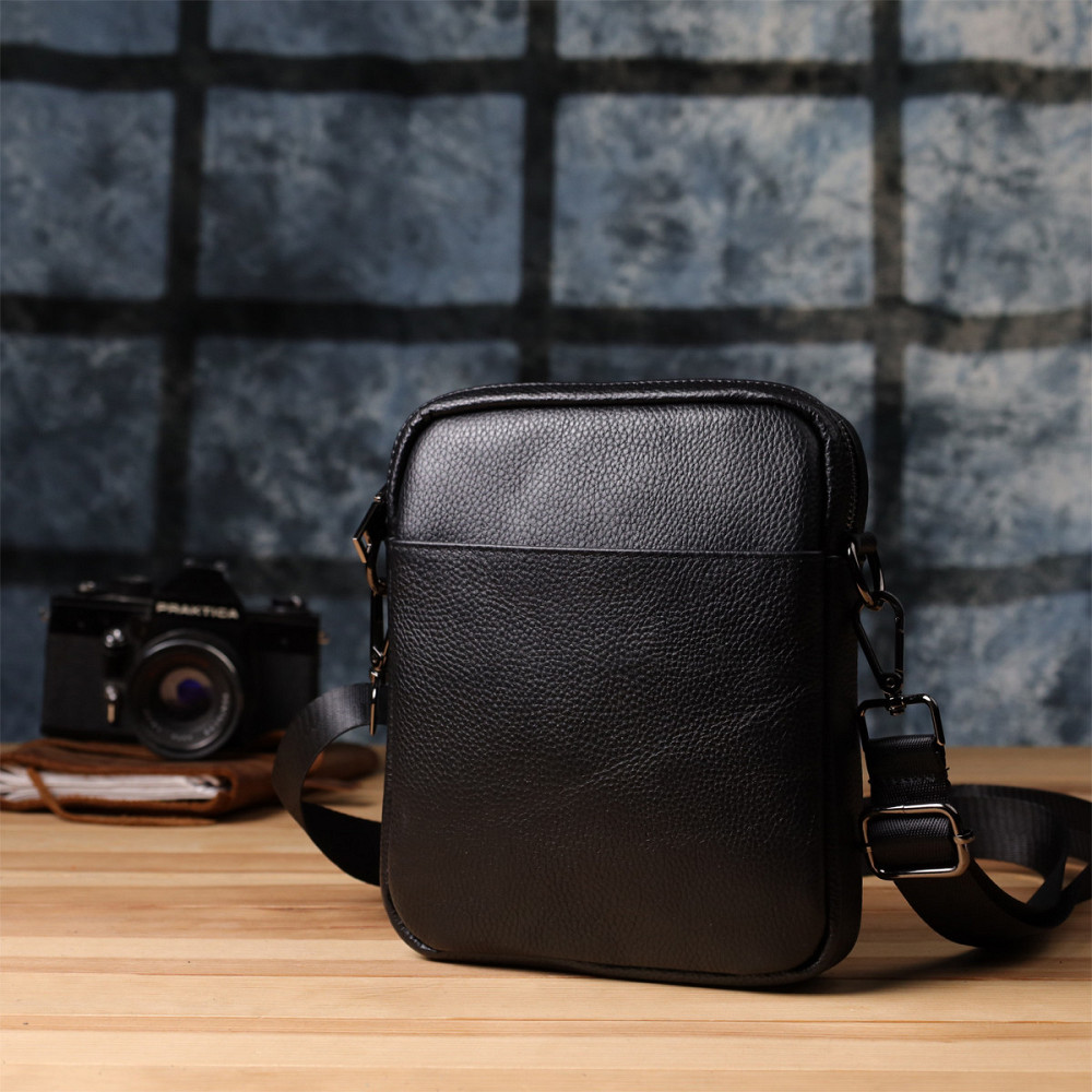 Компактна чоловіча сумка на плече з натуральної шкіри Vintage 23021 Чорний Київ - фото 3