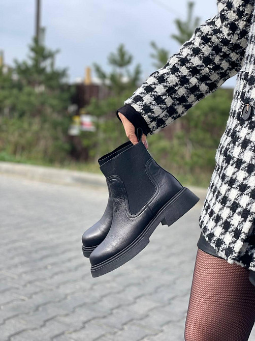 Arcoboletto Черевики жіночі Arcoboletto 326 чорні (весна-осінь, шкіра натуральна) (5362) 38 Коломыя - изображение 1