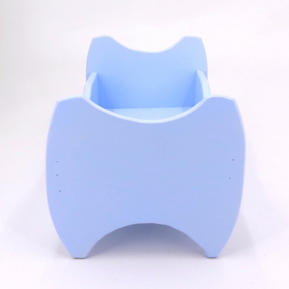 Кровать для кукол 