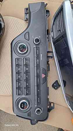 Оригинальный блок управления климат-контролем на Kia Sportage 2016–2021 годов Киев