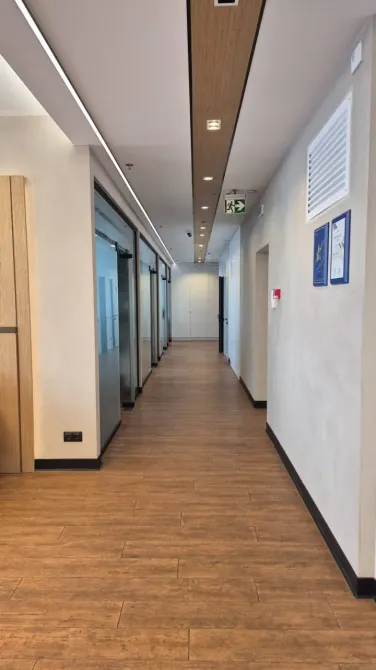 Офіс А+ класу в центрі міста. З ремонтом (без меблів) Свіжа будівля, своя система опалення, чіллір фанкойл, дубльовані ліфти, система мікроклімату. 2  Дніпро - фото 8