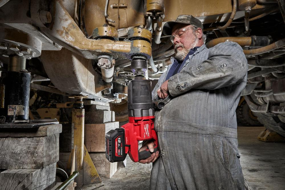 Гайковерт аккумуляторный 1'' MILWAUKEE, M18 FUEL ONEFHIWF1D-0C Одесса - изображение 5