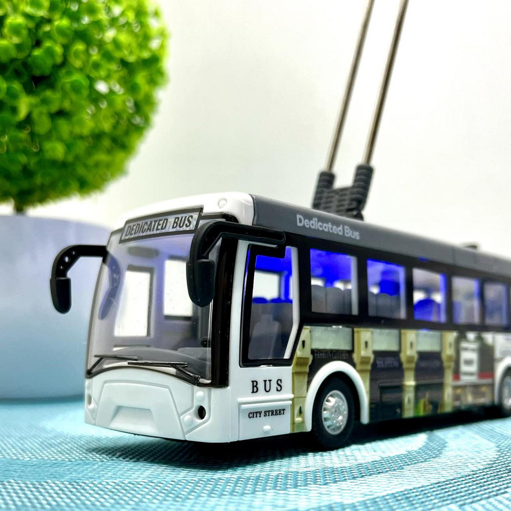 Тролейбус на радіокеруванні 21 см Білий (JC-043A) Чернигов - изображение 2