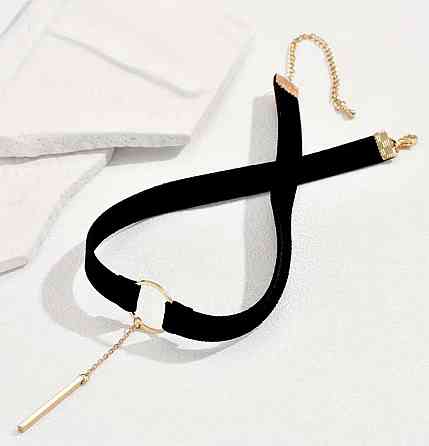 Флоковий чокер чорний з кільцем і підвіскою, оксамитовий чокер на шию Київ