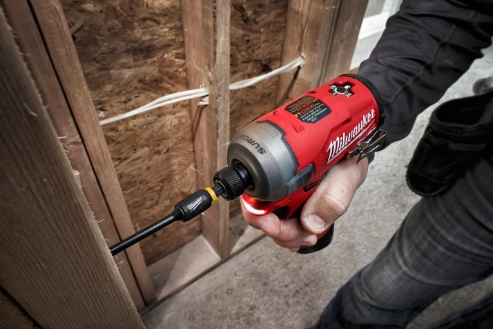 Гвинтокрут акумуляторний 1/4" HEX MILWAUKEE, M12 FQID-0, 50Нм Одеса - фото 8