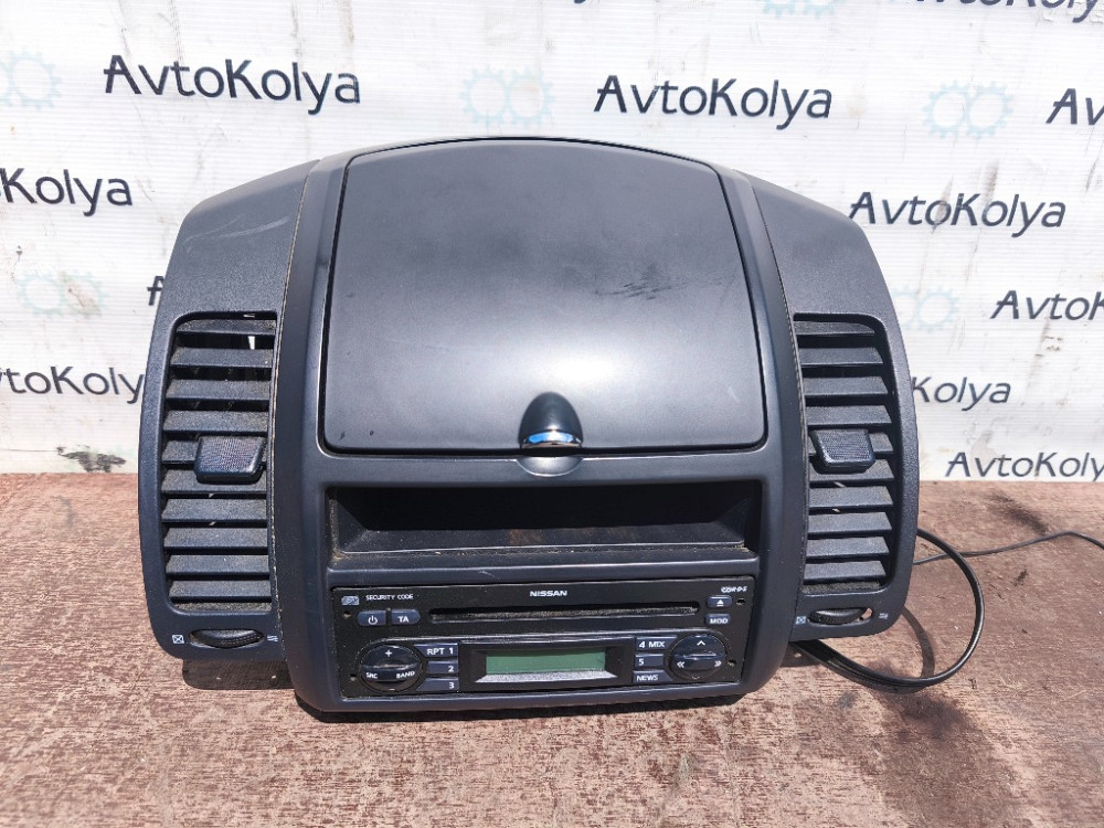 Автомагнітола + консоль бардачка Nissan Note E11 2005-2012 Ковель - фото 1
