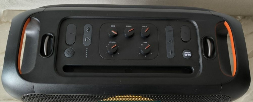 Портативная акустика JBL Partybox On-The-Go Киев - изображение 3