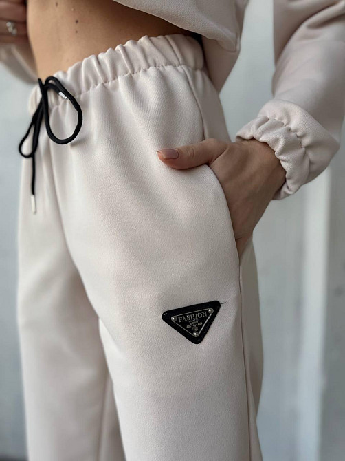 Женский повседневный костюм двойка: кофта и брюки двухнитка-петля Беж, 50/52 Одесса - изображение 9