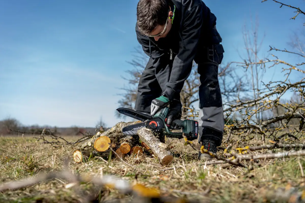 Потужна ручна акумуляторна ланцюгова пила Metabo MS 18 LTX 15 каркас MetaBox : без АКБ, шина 15 см Київ - фото 12