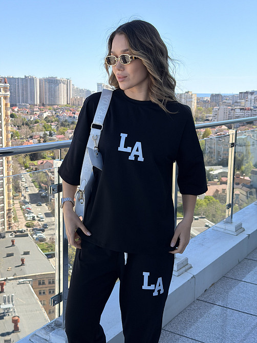 Женский легкий спортивный костюм с футболкой 