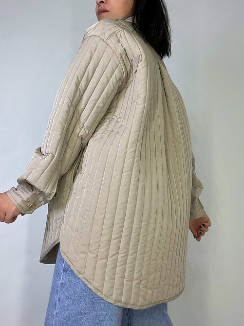 Куртка жіноча Lady Yep 9089 сорочка подовжена оверсайз стьобана демісезонна one size, бежевий, one size Київ - фото 18