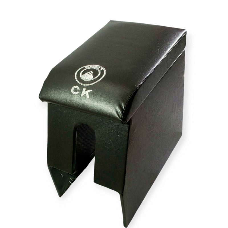 Подлокотник автомобиль Джели ck черный с вышивкой (кожзам) Мукачево - изображение 1