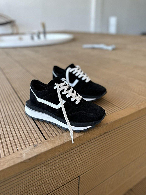 Molly Кроссовки женские MOLLY черные натуральная замша 36-40 (5358) Коломия - фото 1