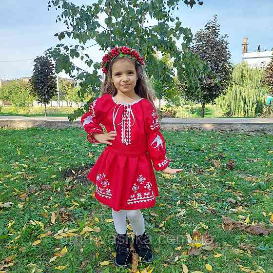 Вишите плаття жовте з синіми ластівками Кривий Ріг