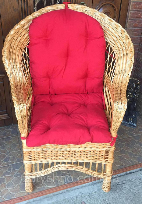 Крісло плетене кавове з червоною накидкою Київ - фото 8