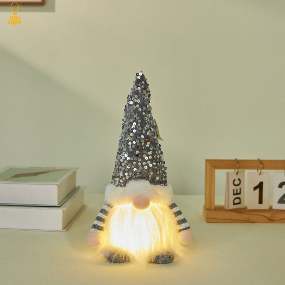 Новогодний гном с подсветкой новогодняя фигурка гном под елку 30см светильник на батарейках гном серый Киев - изображение 7