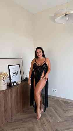 Эротический пеньюар больших размеров plus size с кружевом длинный с разрезом полупрозрачный на бретелях с трусиками черный 3XL Одесса