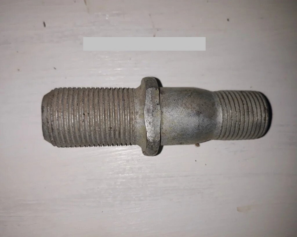 Шпилька переднего колеса левая ЗИЛ-130. 130-3103071-20 Харьков - изображение 1