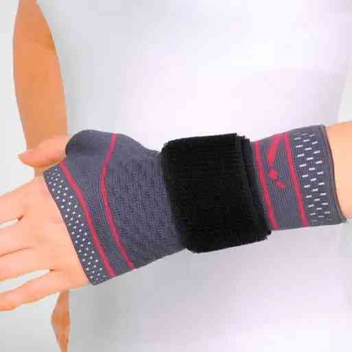 Бандаж трикотажный на запястья с металлической пластиной Orthopoint REF-722 на левую руку Размер M Каменец-Подольский