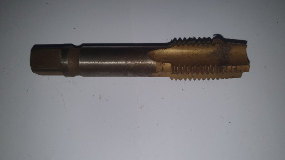 Мітчик машинно-ручний правий М27х3. 2620-1891. СРСР. Харків - фото 1