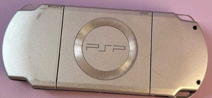 Консоль Sony PlayStation Portable PSP -2000 , 32Gb. + 40 Іг. Київ - фото 1