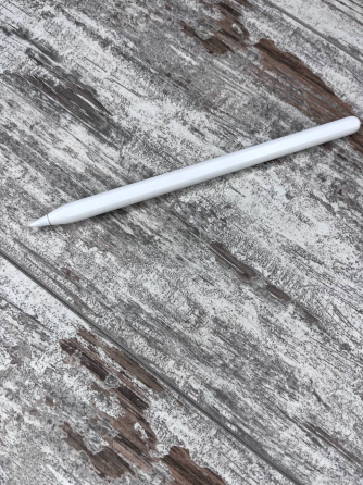 Активный Bluetooth стилус для Apple iPad с магнитной зарядкой, 3 сменных наконечника, рисование и письмо Киев