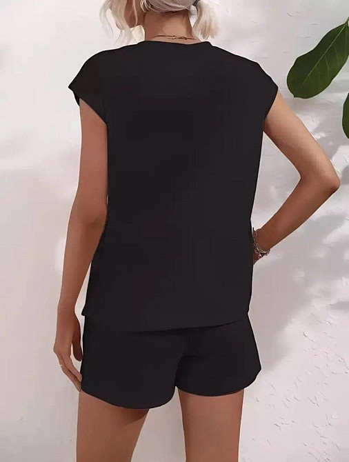 Костюм женский футболка с шортами Черный 50/52 Харьков - изображение 2