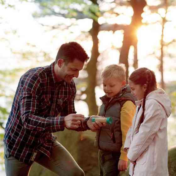 Механічний фонарик Hape Nature Fun з чохлом (E5579) Харків