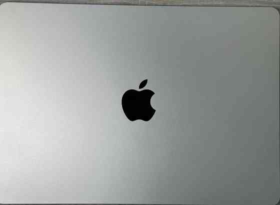 Ноутбук MacBook Air 13 2022 Starlight M2 8Gb. 256Gb. SSD , A2681 Идеал ! Киев