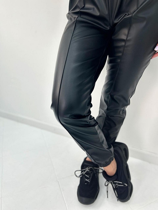 Штаны из экокожи на флисе Calvin Киев - изображение 4