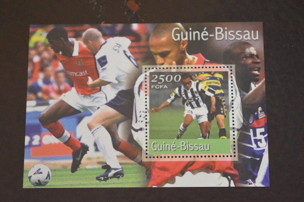 Гвинея. Спорт. Личности. Блок. 2015 год (В-8) Полтава - изображение 1