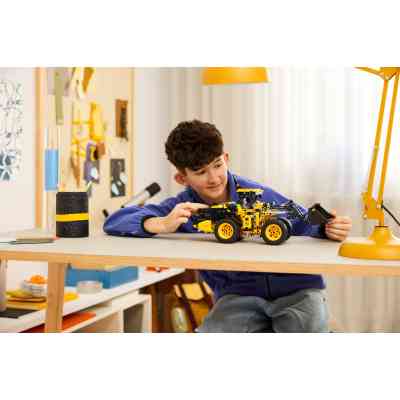 Конструктор LEGO Technic Колісний навантажувач Volvo L120 Electric (42209) Вінниця