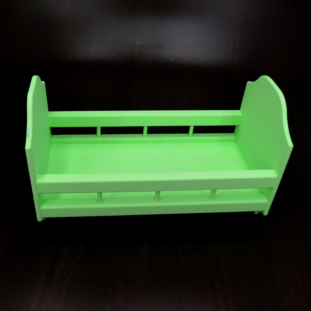 Кровать для кукол 