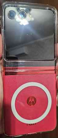 Смартфон: Moto Razr 40 Ultra 8/256Gb Viva Magenta. Київ