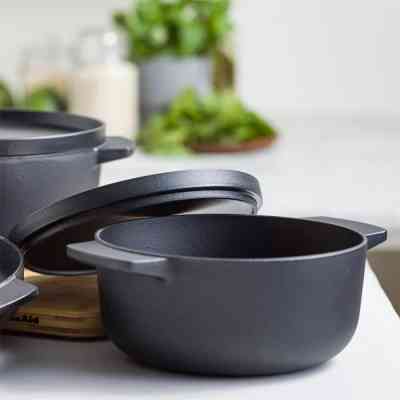 Кастрюля KitchenAid Matte Oven-to-table, чавунна з кришкою 3,3 л, чорна (CC004899-001) Винница