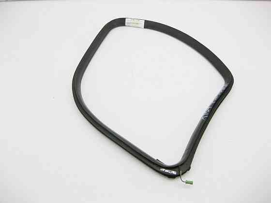 Mercedes-Benz  A1646701439 Ущільнювач правої кватирки заднього крила GL X164 Одеса