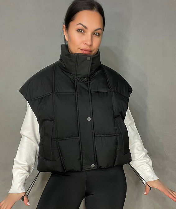 Жилетка жіноча HAIZIYUAN 535 укорочена широка оверсайз спущене плече чорна, чорний, M Київ - фото 17