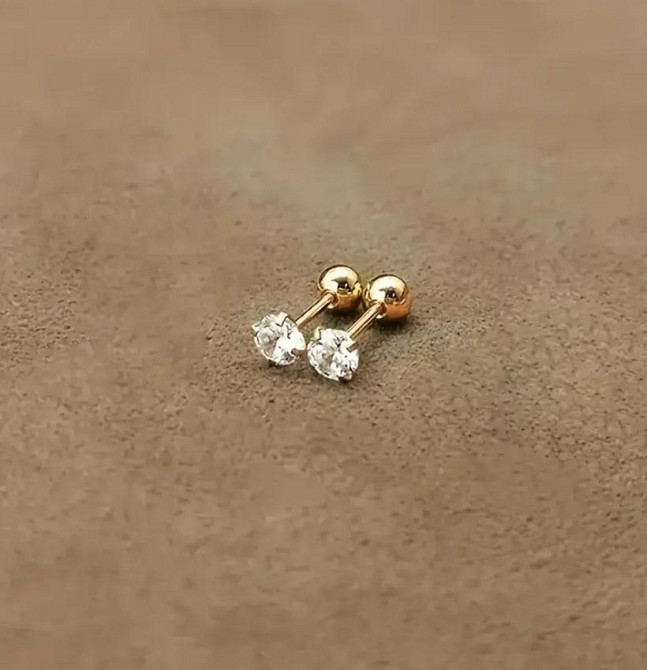 Набор из 3 пар минималистических серьг-пусетов с цирконием | Разные размеры Киев - изображение 3