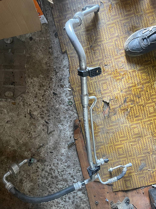 Трубка кондиционера Kia Sportage 2021–2025 Киев - изображение 1