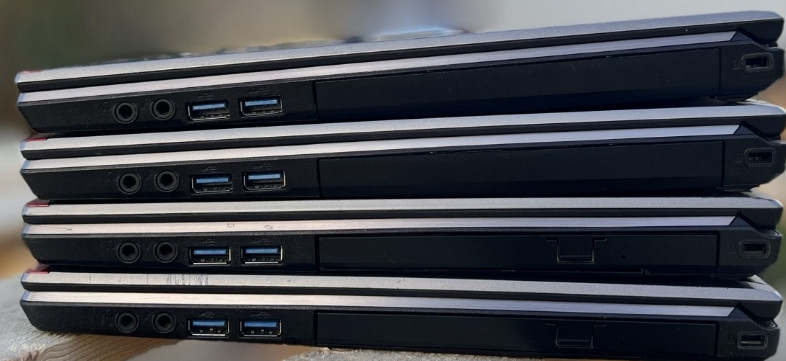 Ноутбук Fujitsu E756/i7-6600U / 16Gb. / SSD 256Gb. / 15.6