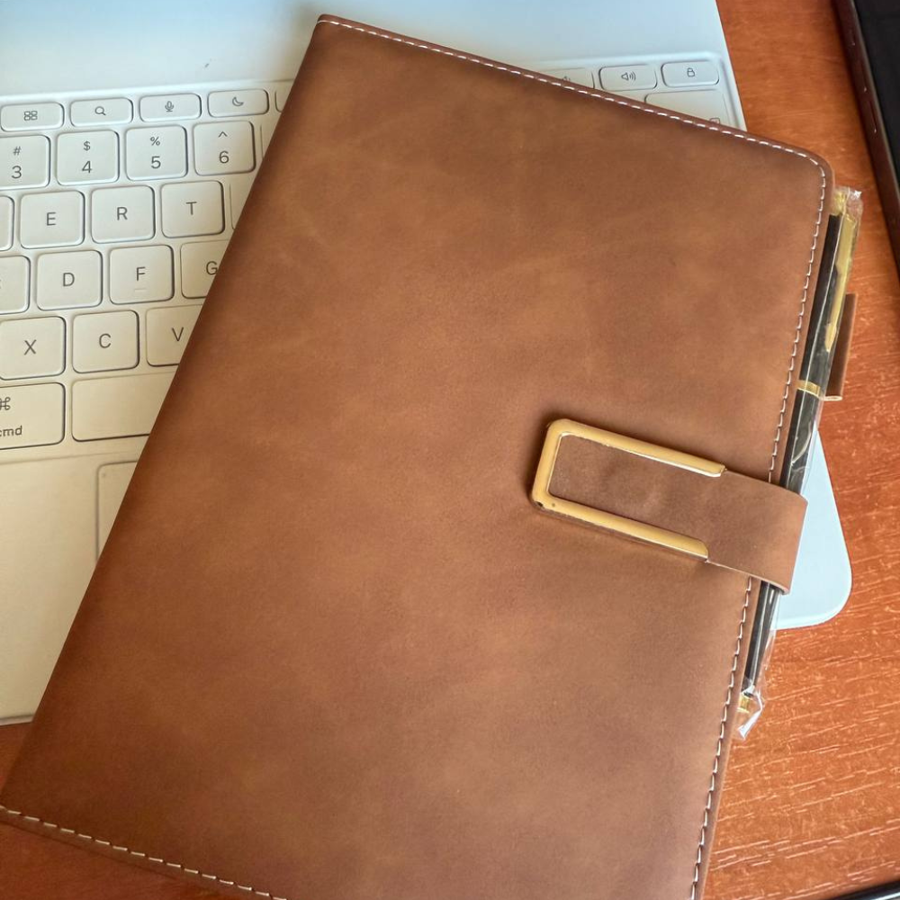 Ежедневник,планер блокнот с ручкой, 100 листов, формат А5,записная книжка,планер в мягкой обложке,коричневый Каменец-Подольский - изображение 3