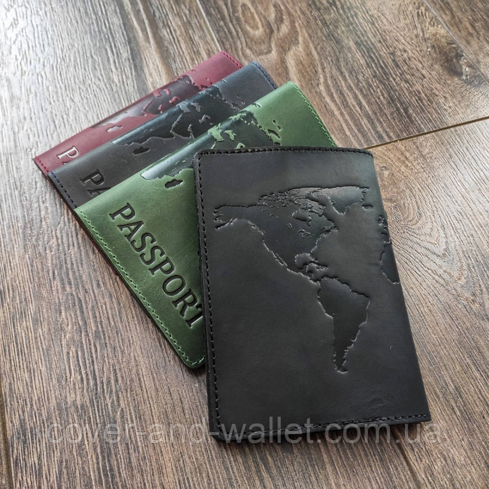 Шкіряна обкладинка на паспорт з тисненням карта світу ST Leather (чорна) Київ - фото 3