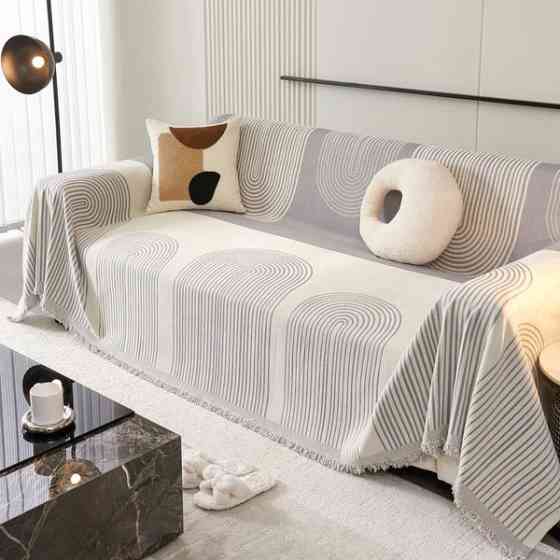 Плед покрывало для дивана и кровати,чехол накидка для мягкой мебели 180х230 см,бело-серый с узором Каменец-Подольский