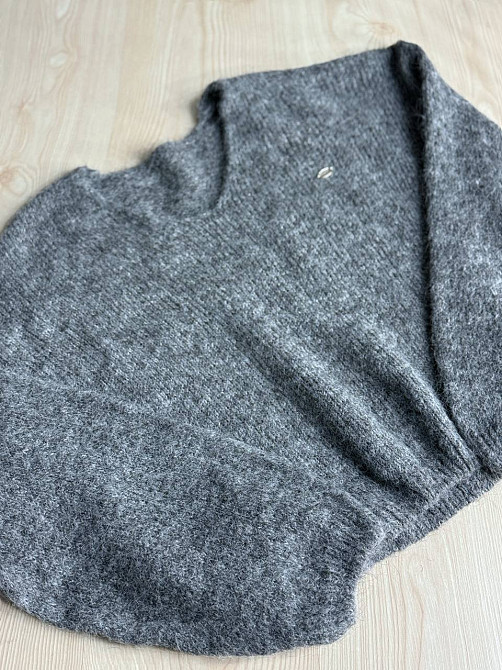 Светр жіночий A-N 08-1 оверсайз з вовною виріз мис, сірий, one size Київ - фото 12